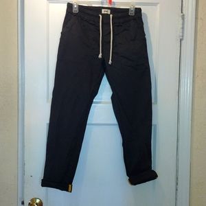 Pact woven twill roll-up pant